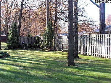 5th image of 236 Bradford Dr