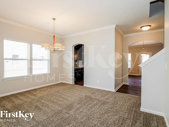 4th image of 2080 Lake Vista Dr