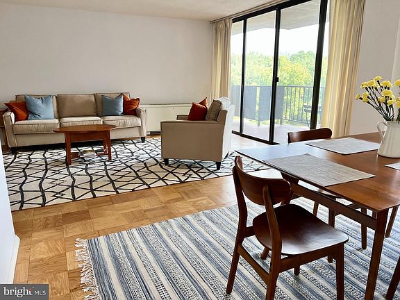 3rd image of 6100 Westchester Park Dr APT 718