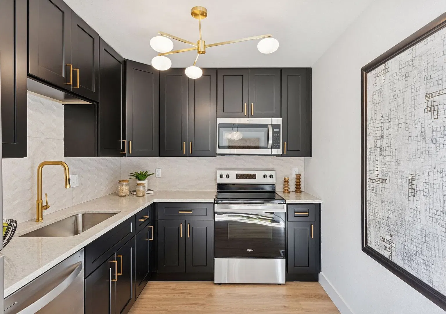 3 Bed Home Available Now in Littleton! — Photo 3