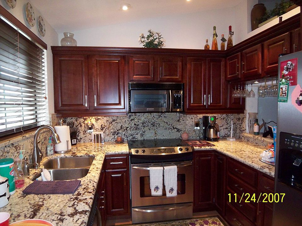 COOKS KITCHEN