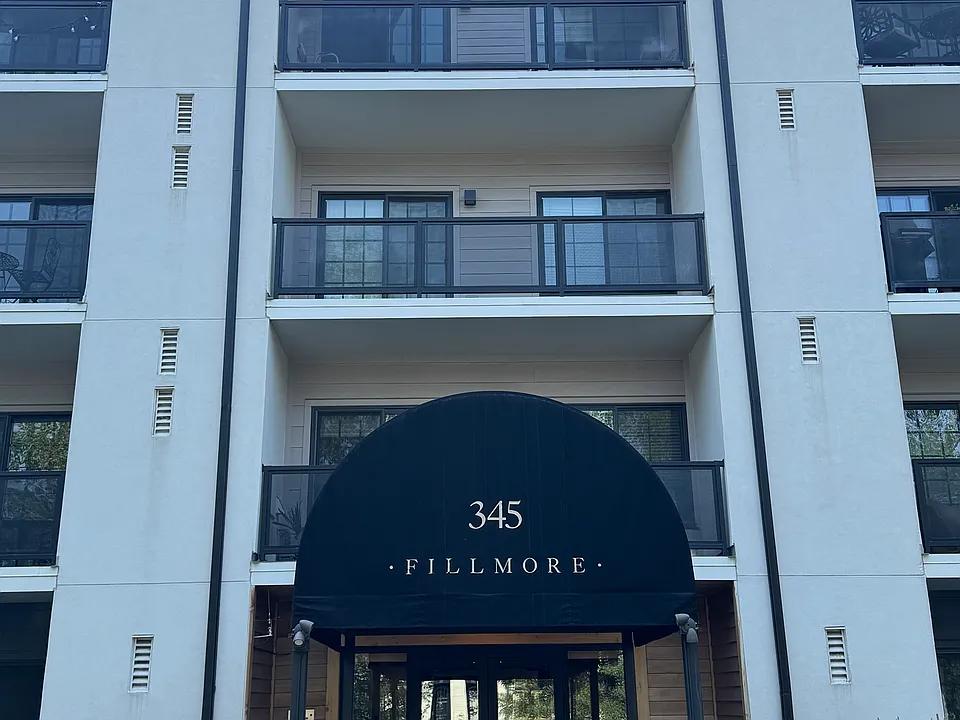 345 Fillmore St #208
