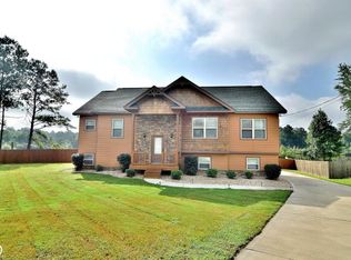 23 Summershade Ct, Fort Mitchell, AL 36856