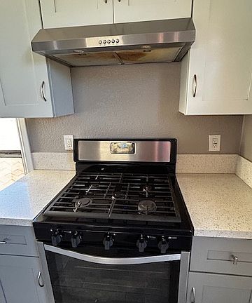 3rd image of 2205 L St APT 3
