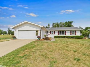 306 Hickory Ter, Keokuk, IA 52632