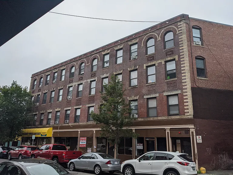 116-124A Central Ave #33 — Photo 7
