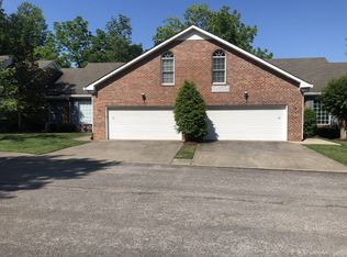 320 E Franklin St APT 13, Gallatin, TN 37066