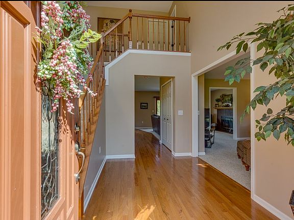 5th image of 6495 Mayfair Ct