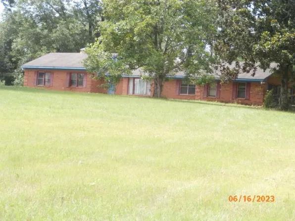 3327 Martin Luther King Jr Dr, Albany, GA 31701