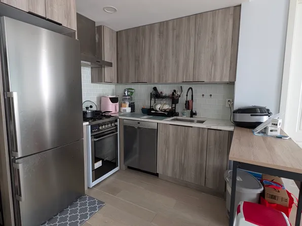 146-17 Northern Boulevard image 2 of 11