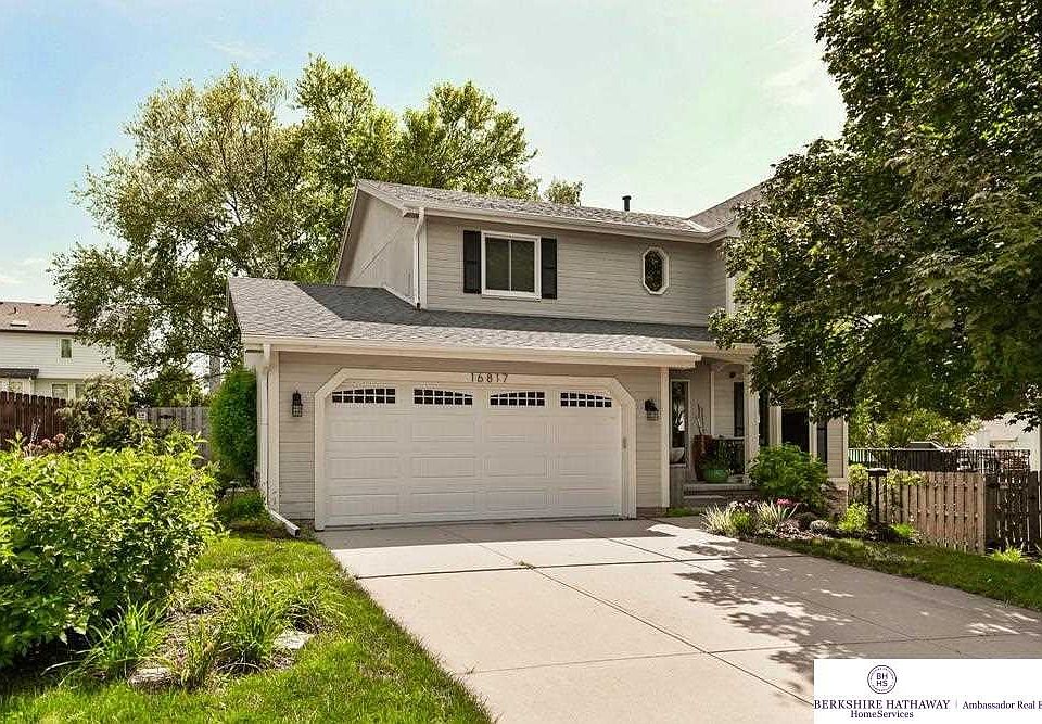 1st image of 16817 N Cir