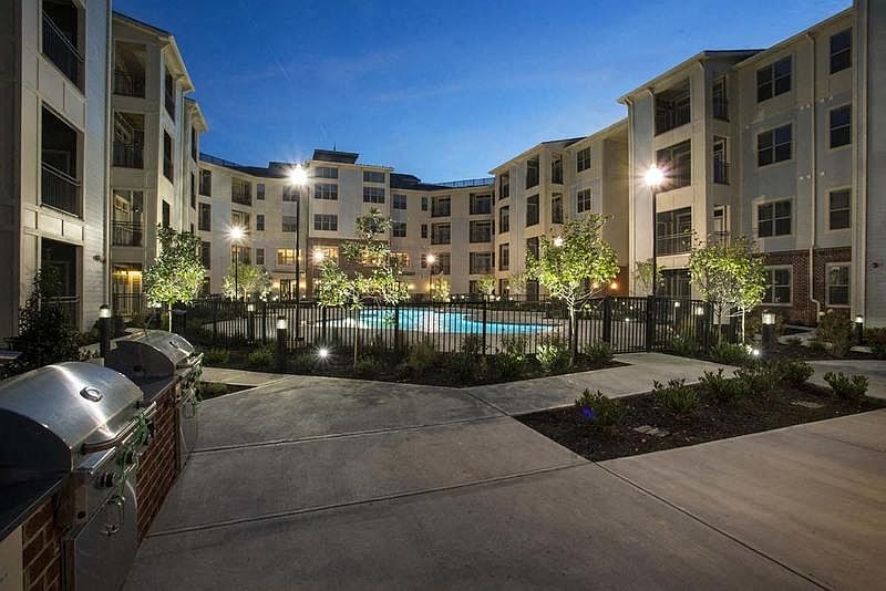 1st image of 9101 Stony Point Pkwy #1421