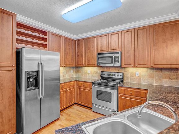4th image of 1711 Old Spanish Trl APT 242