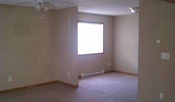 4th image of 611 Dowling Ave N