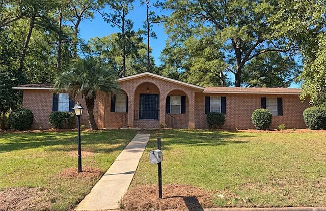3300 Candlewood Dr