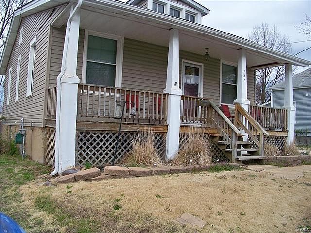 2nd image of 137 E Velma Ave