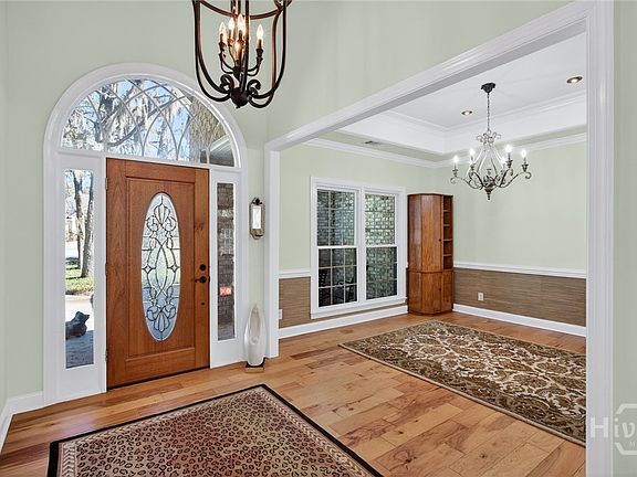 3rd image of 107 Hickory Grove Lane