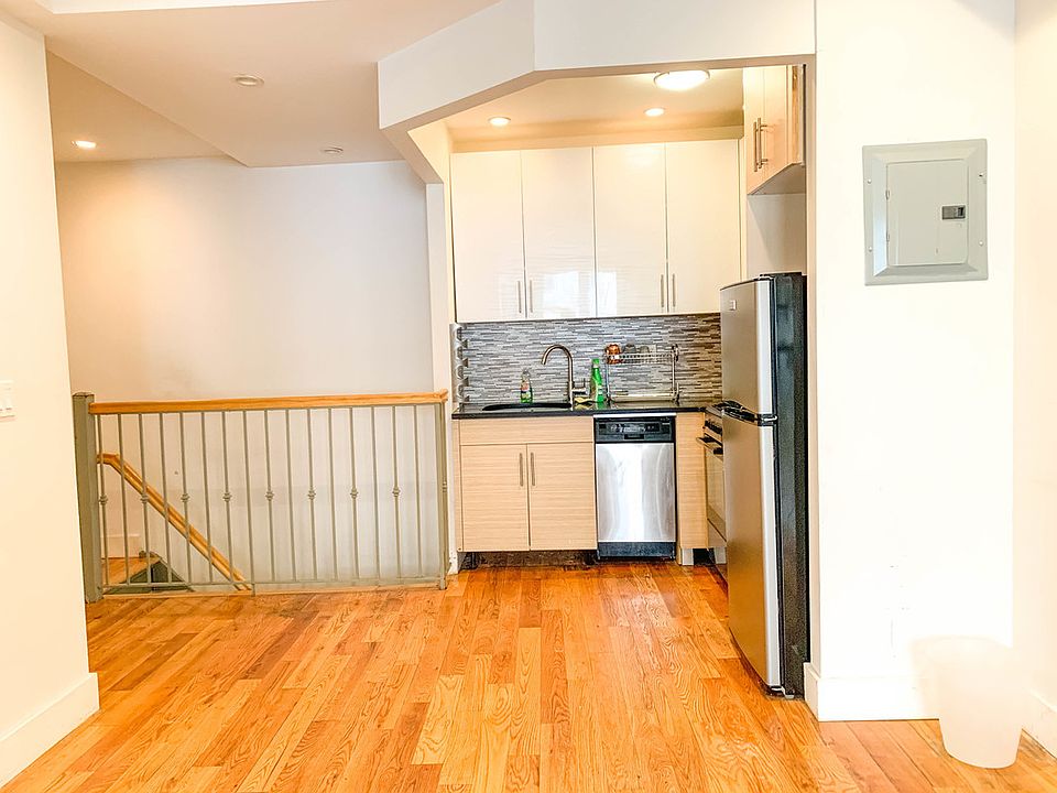 1st image of 105 Troutman St #A1a