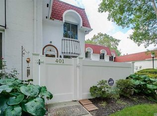 401 Birchwood Rd, Medford, NY 11763