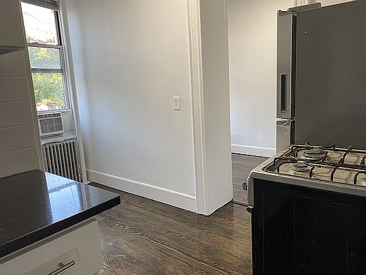 2nd image of 228 Bleecker St APT 3