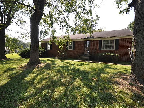 2nd image of 2602 Butler Rd