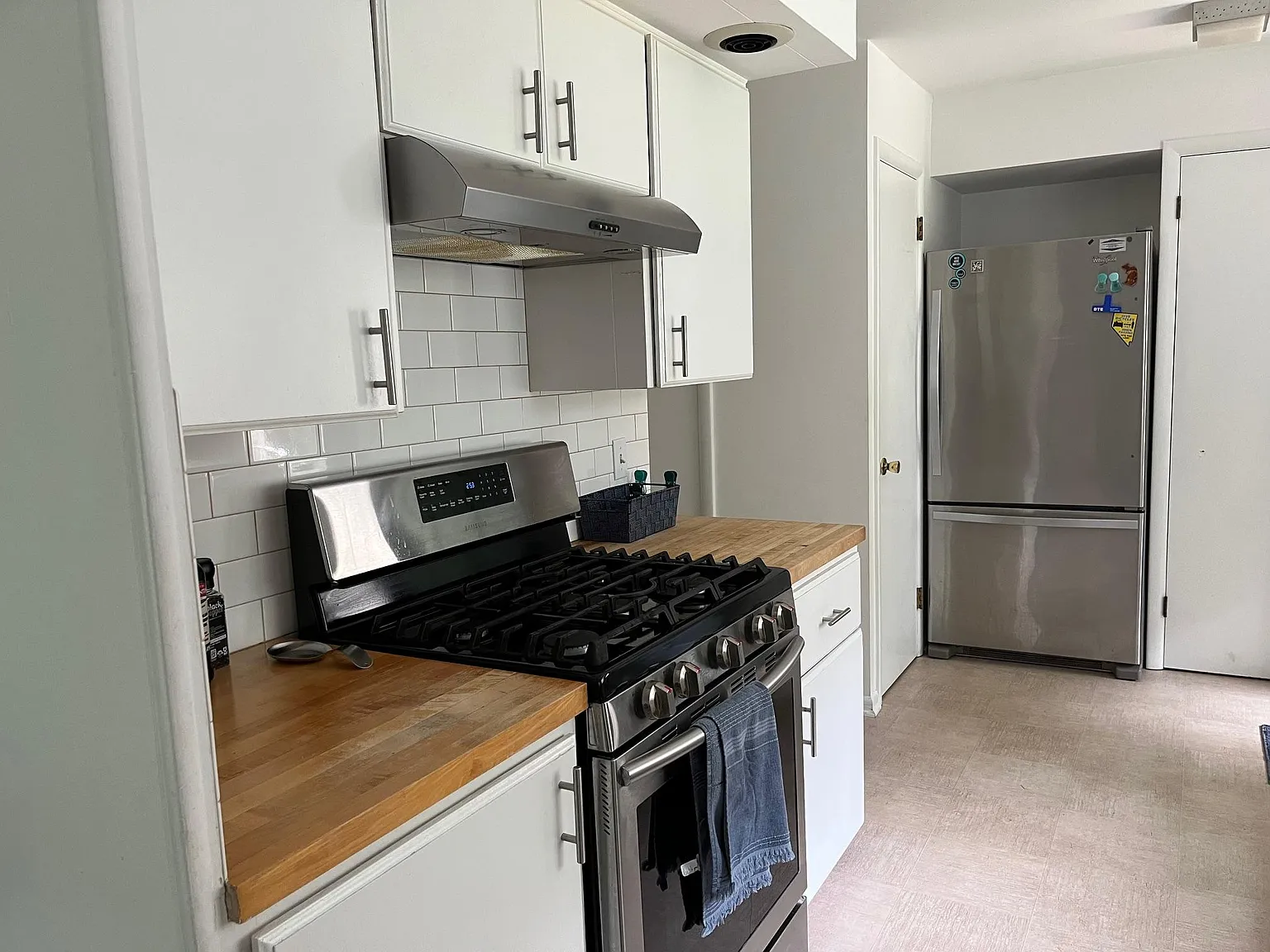 715 Harbor Dr — Photo 2