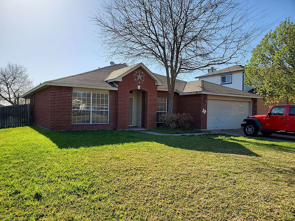 1st image of 2210 Chippewa Dr