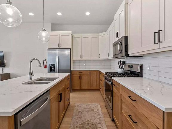 3rd image of 3080 S Bloomington Dr #12