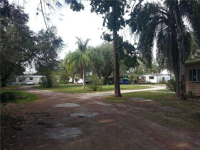 2nd image of 7402 Wyatt Dr