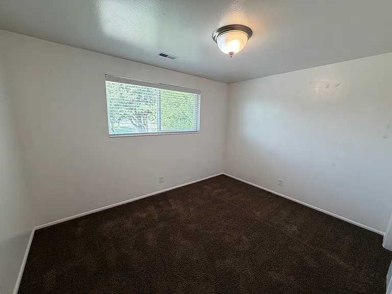318 S 150 W #318 — Photo 11