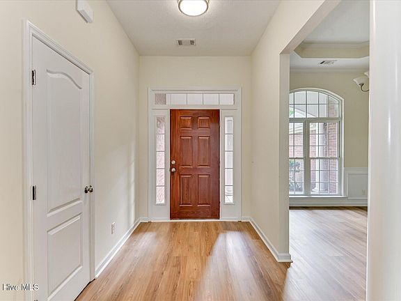5th image of 3227 Riverstone Drive