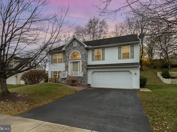 34 Devonshire Pl, Columbia, PA 17512