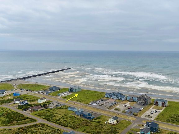 2nd image of 1437 Ocean Shores Boulevard SW