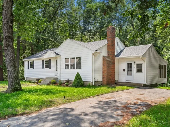 11 S Elizabeth St, Tewksbury, MA 01876