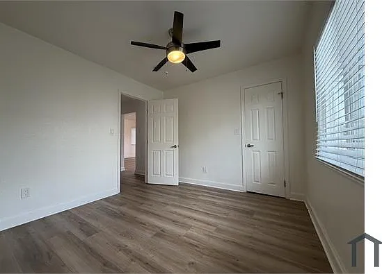 11810 Avalon Blvd — Photo 7