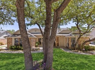 1819 Crooked Ln #1819, Fort Worth, TX 76112