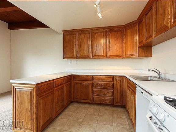 4th image of 47 Los Palmos Dr