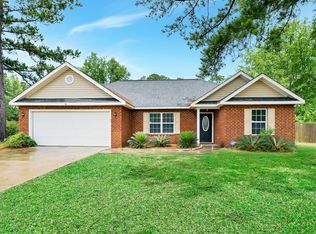 184 Woolard Way NE, Ludowici, GA 31316