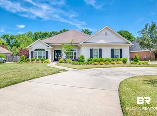 8806 Lake View Dr, Fairhope, AL 36532