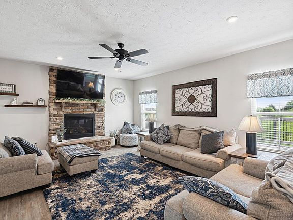 3rd image of 4540 Kibbey Ln
