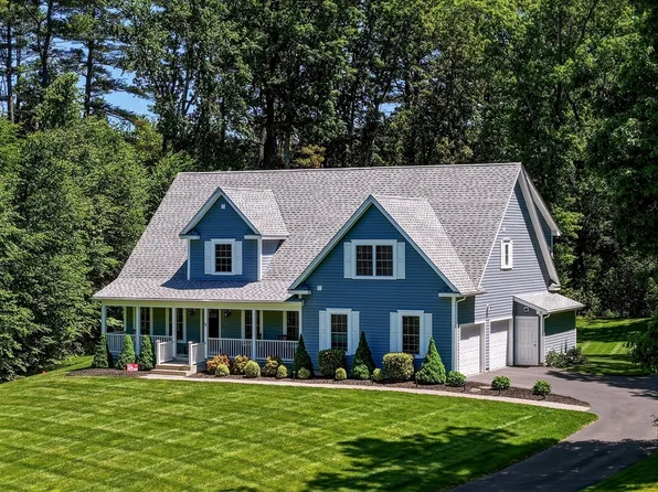 12 Crystal Ln, Hadley, MA 01035