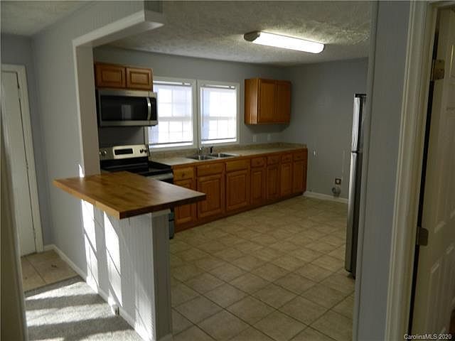 2nd image of 310 S Summey St