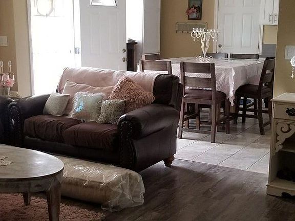 2nd image of 16642 Forrest Ave