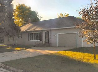 906 W Marquette St, Princeton, IL 61356