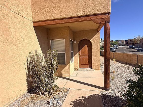 4th image of 1339 Mountain Vista Dr SE
