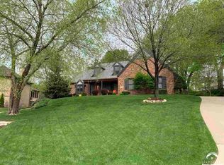 515 Canyon Dr, Lawrence, KS 66049