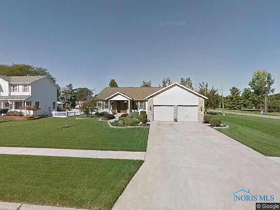 1st image of 10 Whitney Dr