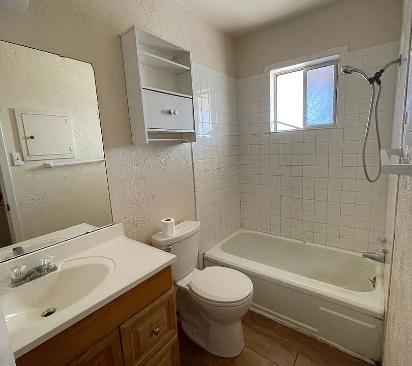 1st image of 2021 N Jefferson St Unit 31