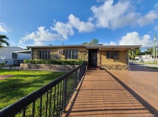 6040 SW 17th St, Miami, FL 33155