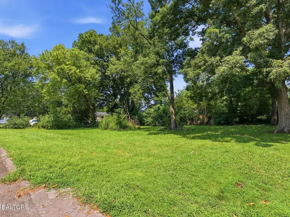 2400 Rim St, Knoxville, TN 37917